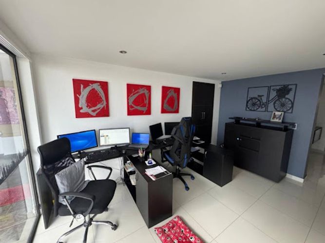 Casa de 4 alcobas en venta en Niza, Bogotá, 325 m² · foto 5 de 21