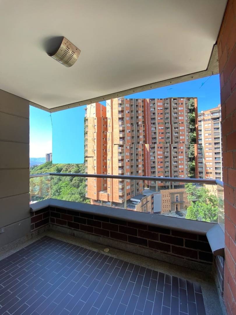Apartamento en venta en Camino Verde, Envigado · foto 5 de 21