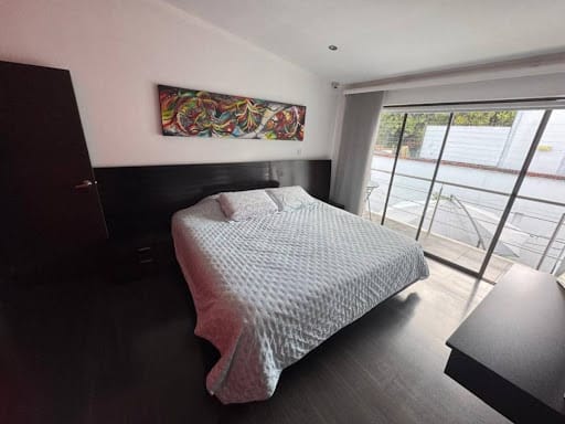 Casa de 4 alcobas en venta en Niza, Bogotá, 325 m² · foto 9 de 21