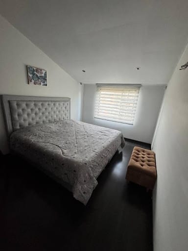 Casa de 4 alcobas en venta en Niza, Bogotá, 325 m² · foto 12 de 21