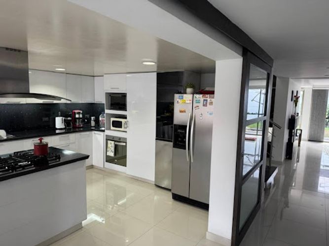 Casa de 4 alcobas en venta en Niza, Bogotá, 325 m² · foto 21 de 21