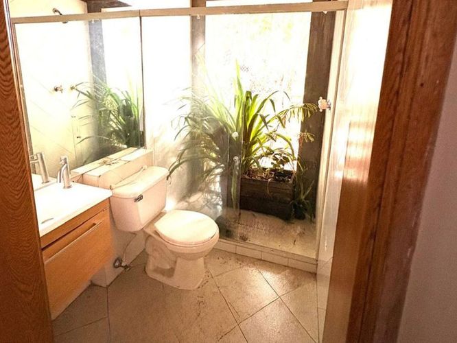 Oficina en arriendo en El Poblado, Medellín, 400 m² · foto 12 de 13