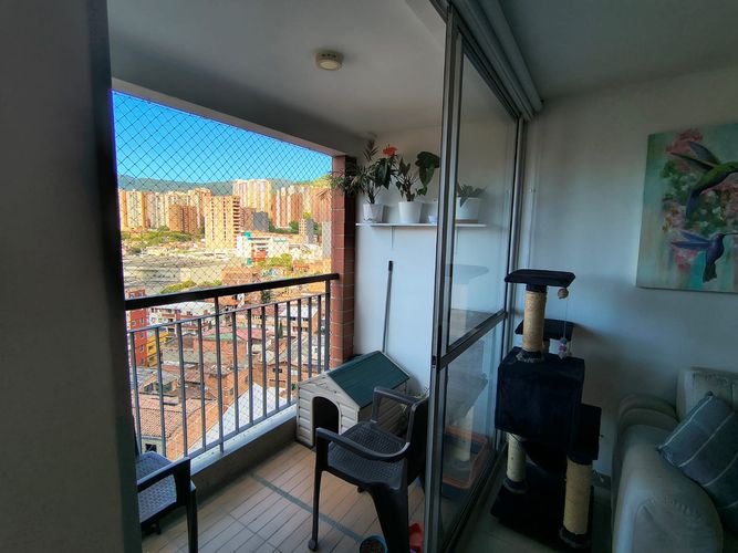 Apartamento de 2 alcobas en venta en Restrepo Naranjo, Sabaneta, 60 m² · foto 13 de 24