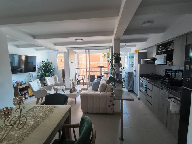 Apartamento de 2 alcobas en venta en Restrepo Naranjo, Sabaneta, 60 m² · foto 7 de 24