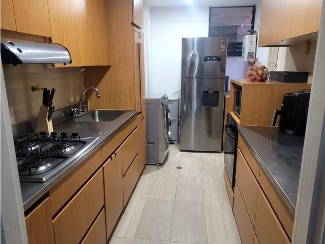 Apartamento de 3 alcobas en venta en El Diamante No. 2, Medellín, 100 m² · foto 2 de 8