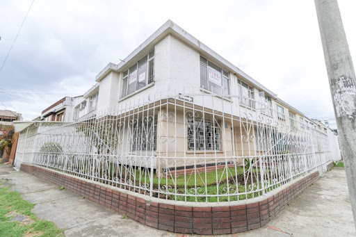 Casa en venta en Santa Mónica Engativá, Bogotá · foto 2 de 20