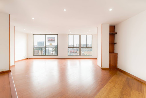 Apartamento en venta en Pontevedra, Bogotá · foto 3 de 22