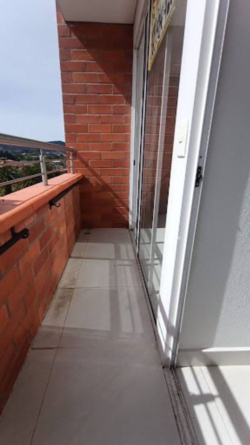 Apartamento de 2 alcobas en arriendo en El Carmen De Viboral, El Carmen de Viboral, 50 m² · foto 2 de 9