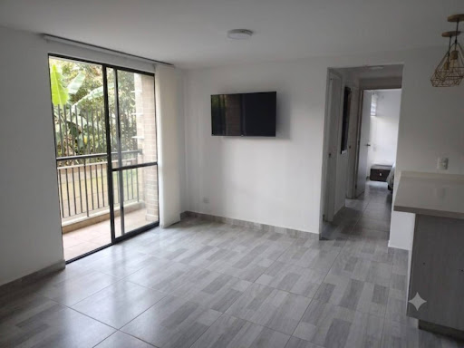 Apartamento en arriendo en Cimarronas, Rionegro · foto 3 de 6