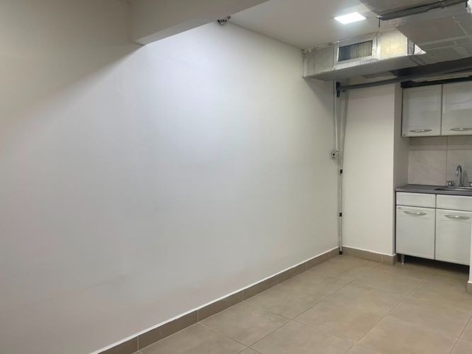 Local en arriendo en El Poblado, Medellín, 64 m² · foto 13 de 20