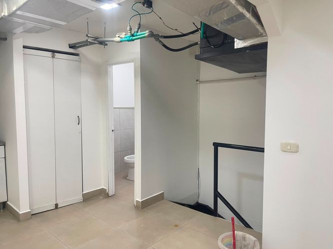 Local en arriendo en El Poblado, Medellín, 64 m² · foto 9 de 20