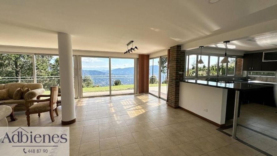 Casa de 3 alcobas en venta en Las Palmas, Envigado, 320 m² · foto 6 de 16