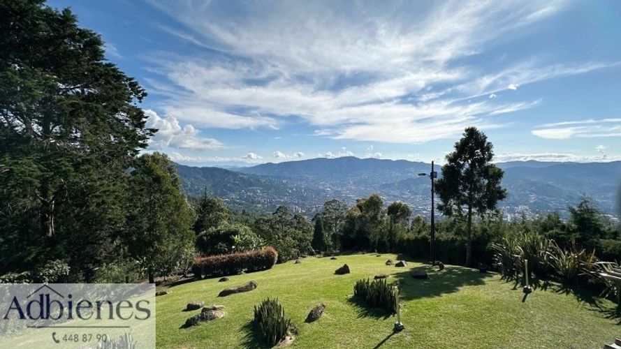 Casa de 3 alcobas en venta en Las Palmas, Envigado, 320 m² · foto 11 de 16