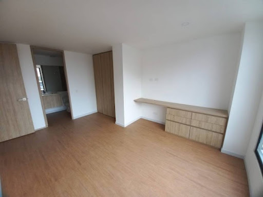 Apartamento en venta en Bella Suiza, Bogotá · foto 3 de 13