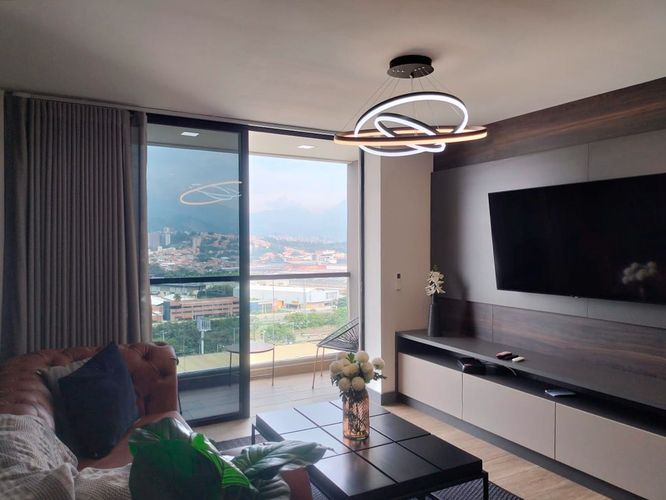 Apartamento en venta en Loma Del Chocho, Envigado · foto 3 de 19