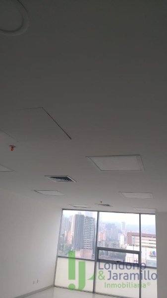 Oficina en Arriendo en Primavera, Envigado