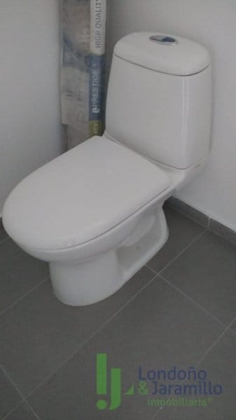 Oficina en arriendo en Primavera, Envigado, 37 m² · foto 4 de 5