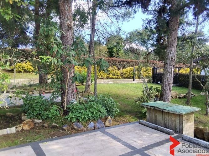 Casa de 4 alcobas en arriendo en Santa Elena, Medellín, 30 m² · foto 12 de 17