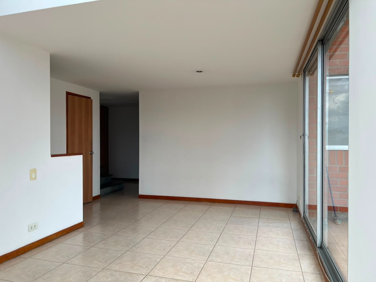 Apartamento en arriendo en El Poblado, Medellín · foto 2 de 17