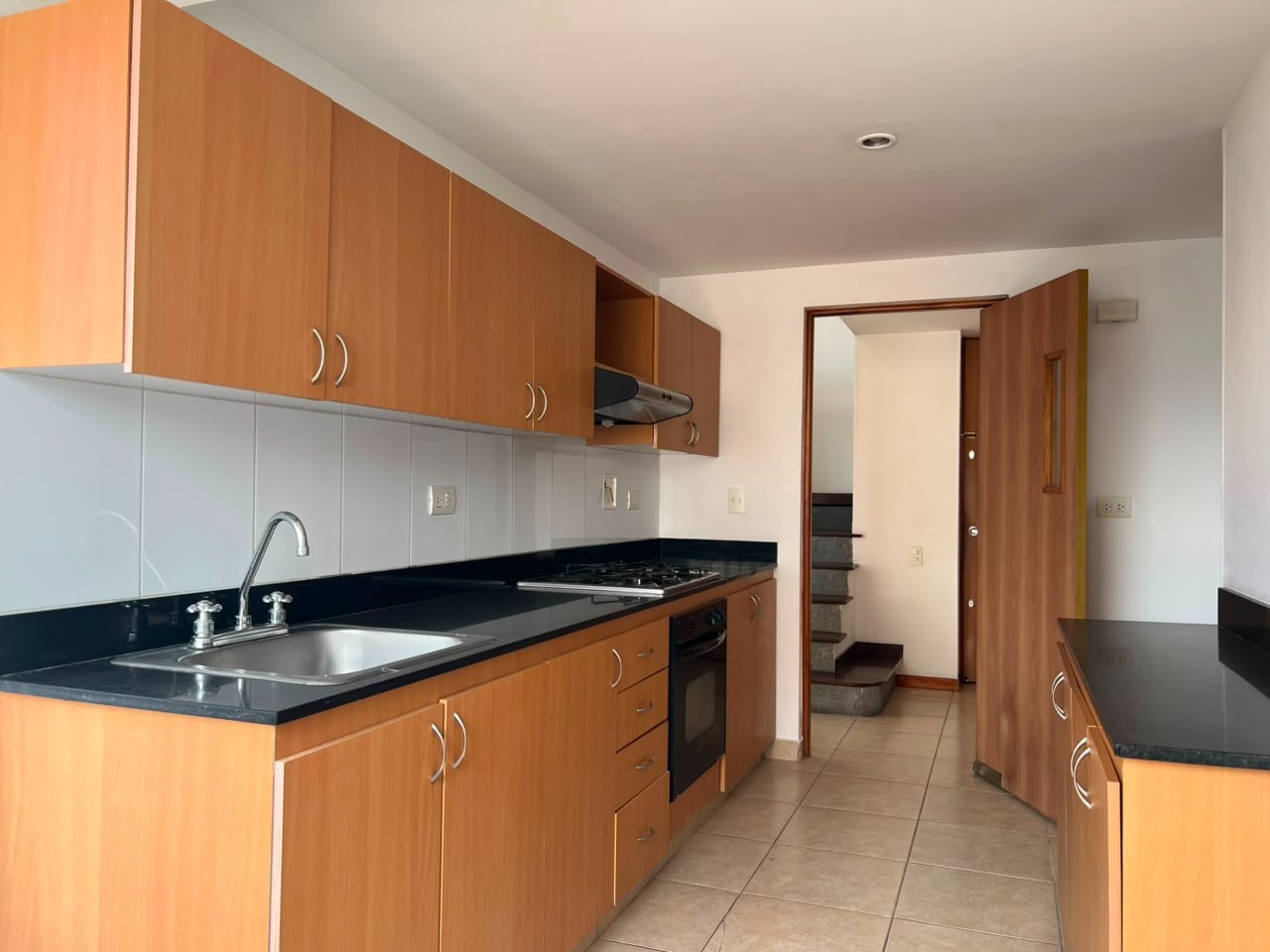 Apartamento en arriendo en El Poblado, Medellín · foto 4 de 17
