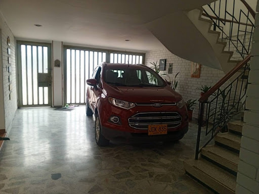 Casa en venta en Normandia, Bogotá · foto 2 de 20