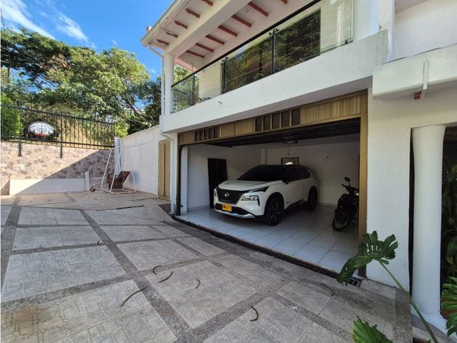 Casa de 4 alcobas en venta en Sector La Luisa Bella Suiza, Cali, 575 m² · foto 3 de 24