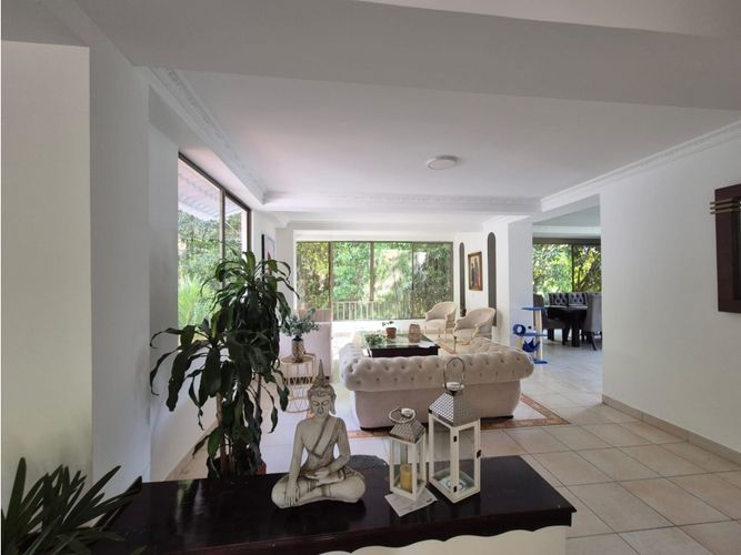 Casa de 4 alcobas en venta en Sector La Luisa Bella Suiza, Cali, 575 m² · foto 12 de 24