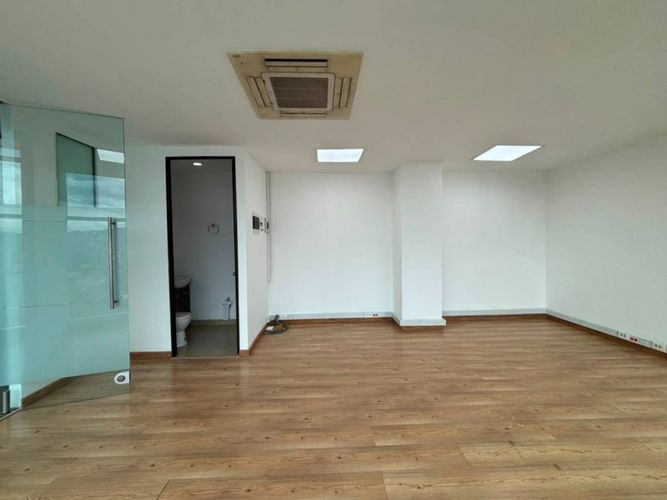Oficina en arriendo en Milla De Oro, Medellín, 54 m² · foto 2 de 13