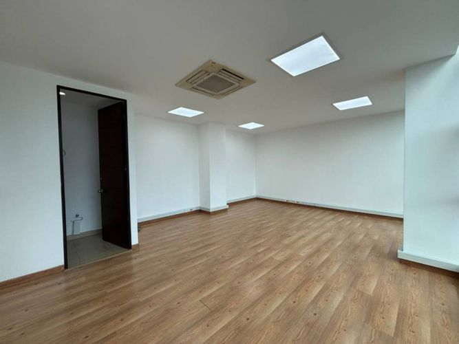 Oficina en arriendo en Milla De Oro, Medellín, 54 m² · foto 9 de 13