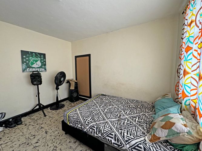 Casa de 12 alcobas en venta en San Judas Tadeo Ii, Cali, 472 m² · foto 10 de 24