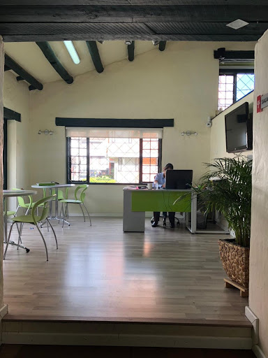 Casa en arriendo en Santa Barbara, Bogotá · foto 3 de 24