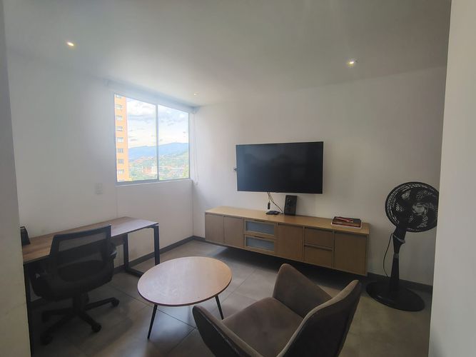 Apartamento de 2 alcobas en arriendo en El Poblado, Medellín, 87 m² · foto 17 de 18