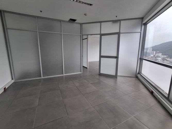 Oficina en arriendo en Chipichape, Cali, 58 m² · foto 6 de 7