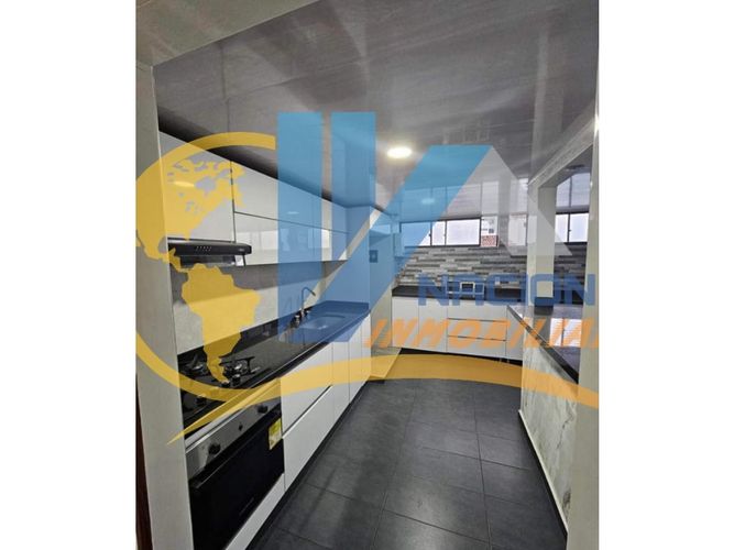 Apartamento de 4 alcobas en venta en Centro, Bucaramanga, 145 m² · foto 2 de 11