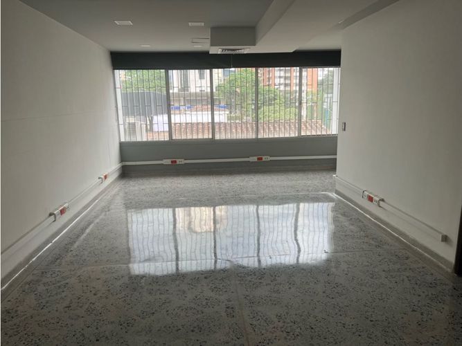 Oficina en arriendo en Santa Maria De Los Angeles, Medellín, 43 m² · foto 3 de 7