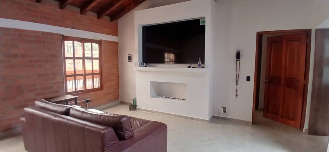 Apartamento de 2 alcobas en venta en Los Salados, El Retiro, 128 m² · foto 3 de 24