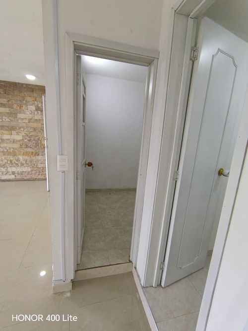 Local en venta en Centro, Cajicá, 78 m² · foto 3 de 9