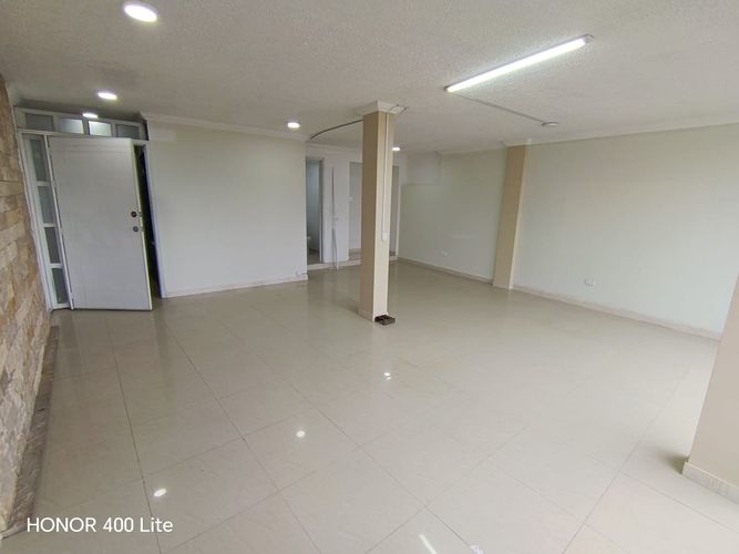 Local en venta en Centro, Cajicá, 78 m² · foto 7 de 9