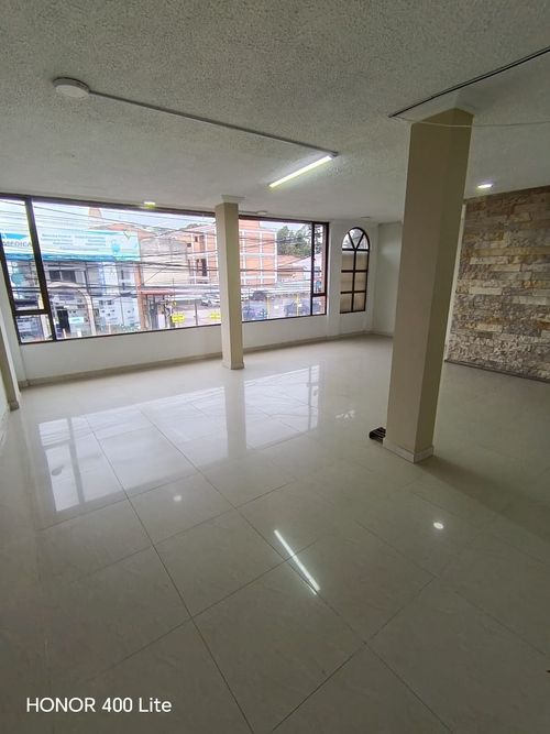 Local en venta en Centro, Cajicá, 78 m² · foto 8 de 9