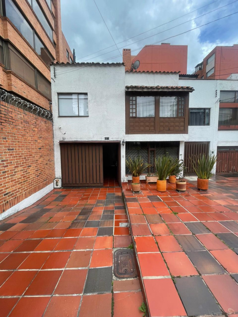 Oficina en Arriendo en Chico norte, Bogotá en Chico Norte