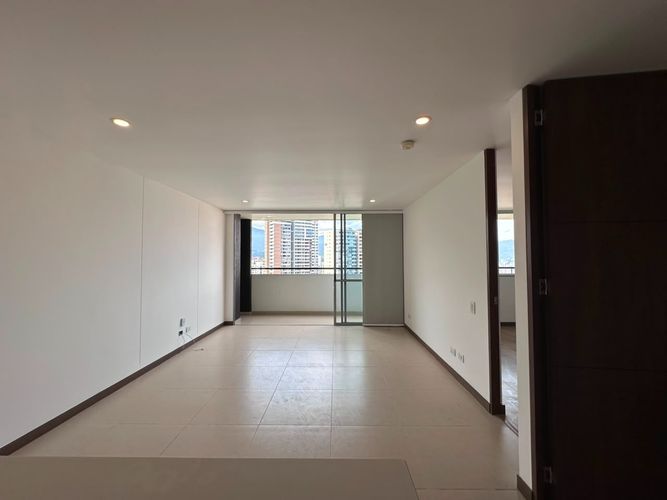 Apartamento de 1 alcoba en arriendo en El Poblado, Medellín, 62 m² · foto 4 de 16