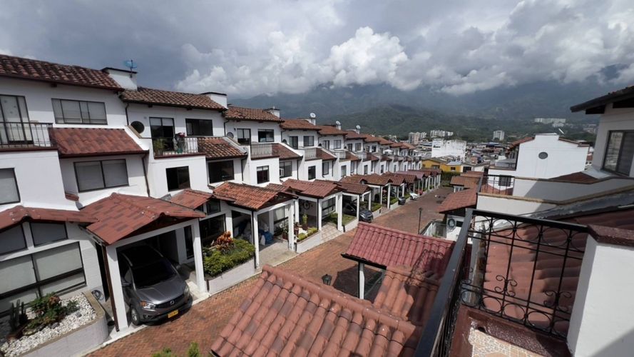 Casa de 3 alcobas en venta en Co. Tejares, Ibagué, 133 m² · foto 22 de 23