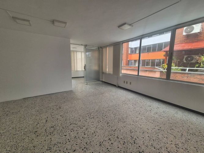 Oficina en arriendo en Cabecera Del Llano, Bucaramanga, 40 m² · foto 3 de 8
