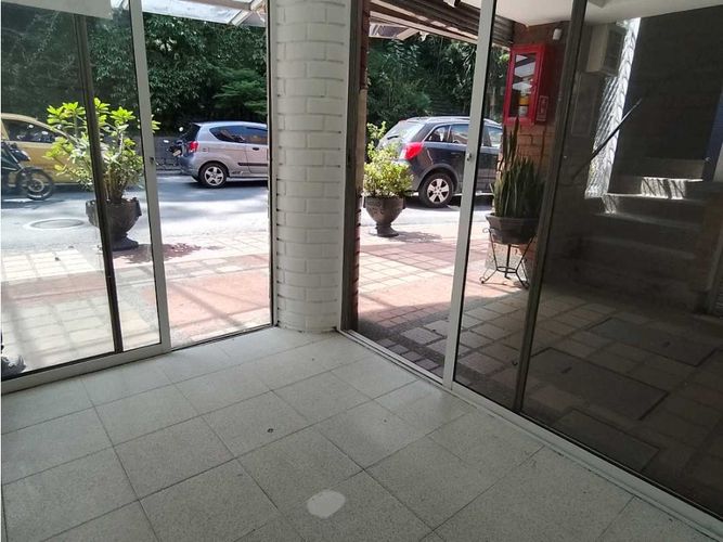 Local en arriendo en San Diego, Medellín, 7 m² · foto 2 de 5