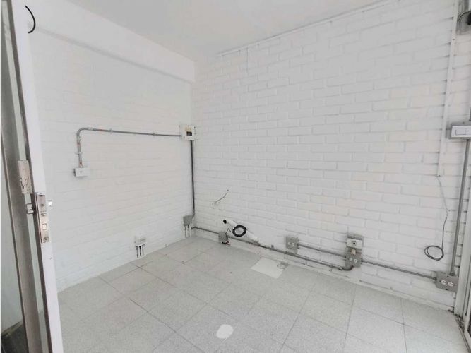 Local en arriendo en San Diego, Medellín, 7 m² · foto 3 de 5