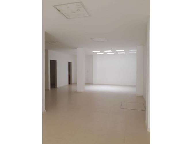 Edificio en venta en El Centro, Manizales, 585 m² · foto 13 de 20