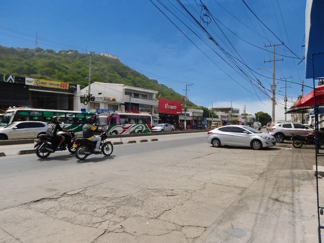 Local en arriendo en Pie De La Popa, Cartagena, 320 m² · foto 2 de 7