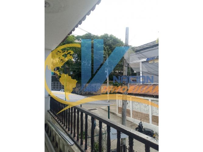 Casa de 6 alcobas en venta en Diamante 2, Bucaramanga, 212 m² · foto 9 de 10