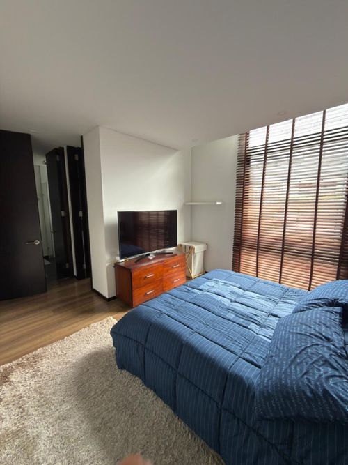 Apartamento de 2 alcobas en arriendo en Chico Norte, Bogotá, 87 m² · foto 3 de 11