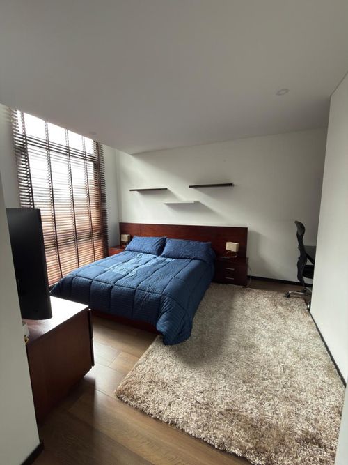 Apartamento de 2 alcobas en arriendo en Chico Norte, Bogotá, 87 m² · foto 4 de 11
